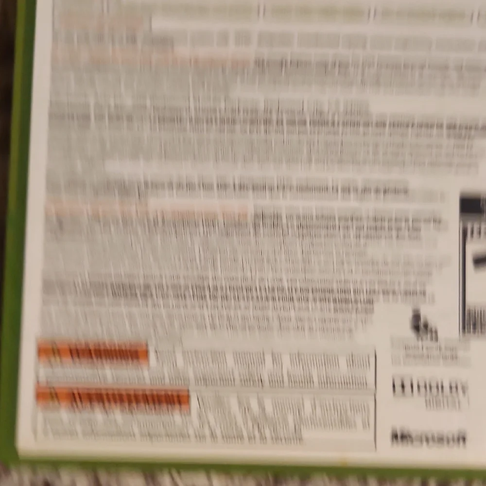 Mirror's Edge for Xbox 360 - - Green Case - Picture 5 of 7